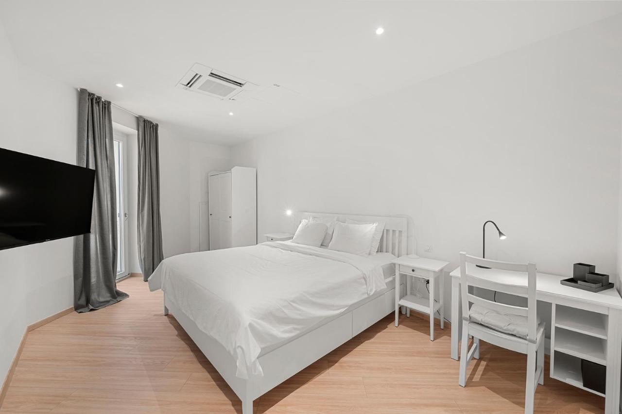 Vibestudio 305 - - Ac - Near Parking *